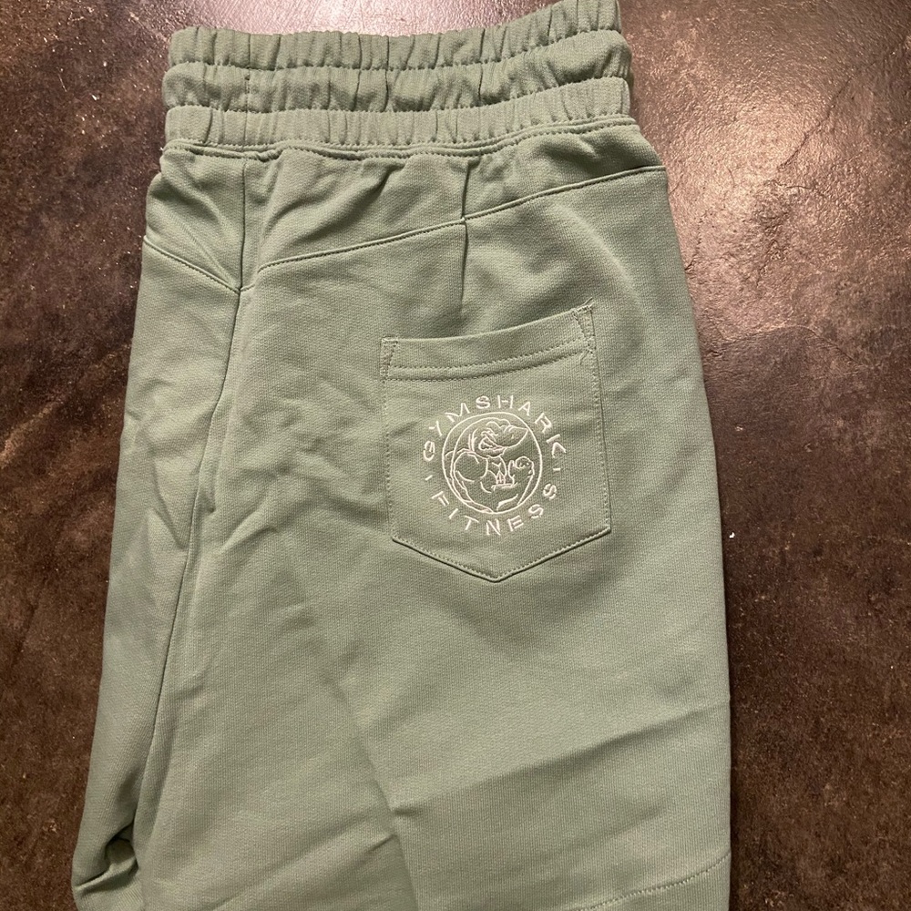 READ DESCRIPTION Gymshark Legacy Loose Shorts - Picture 5 of 6
